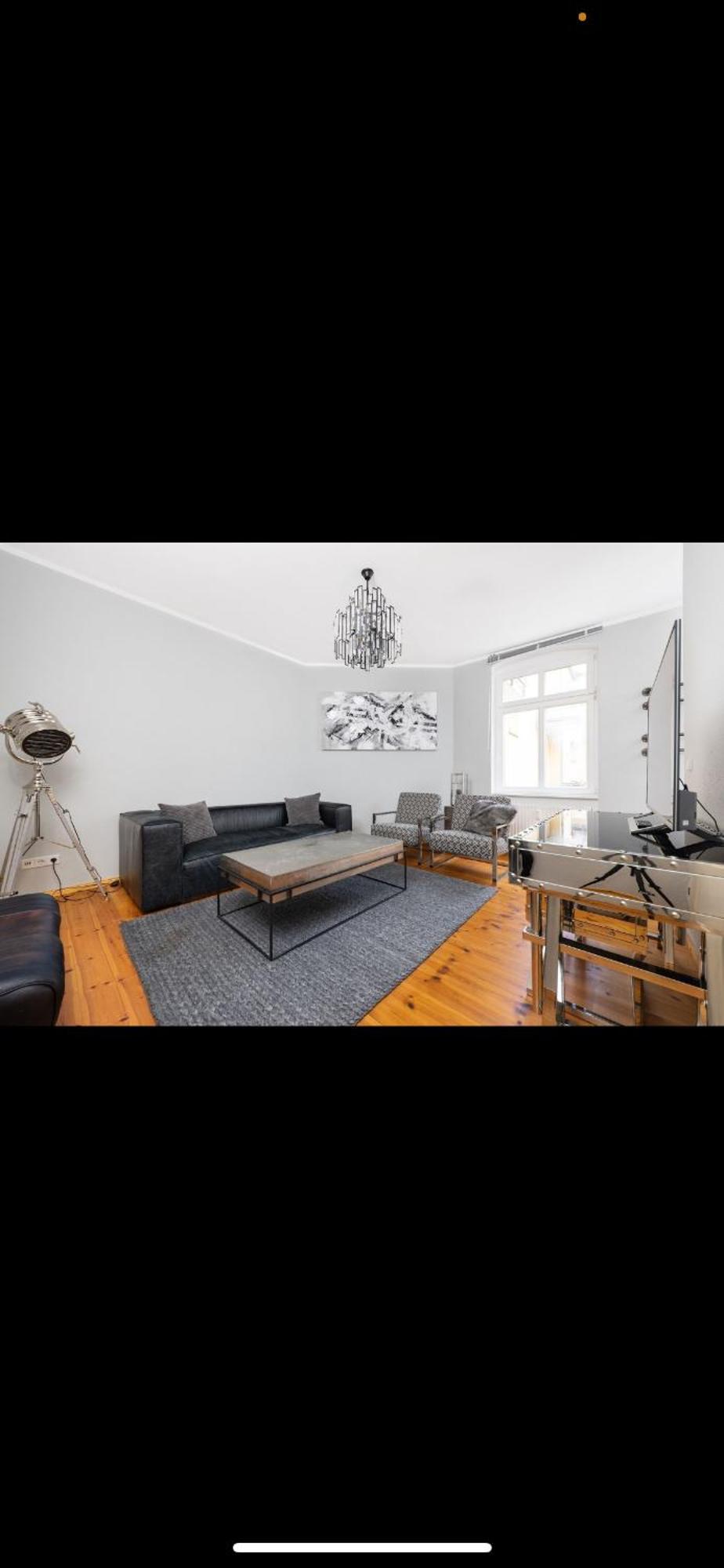 Bevoflats Altbauwohnung Mit Balkon Prenzlauer Berg * Berlijn
