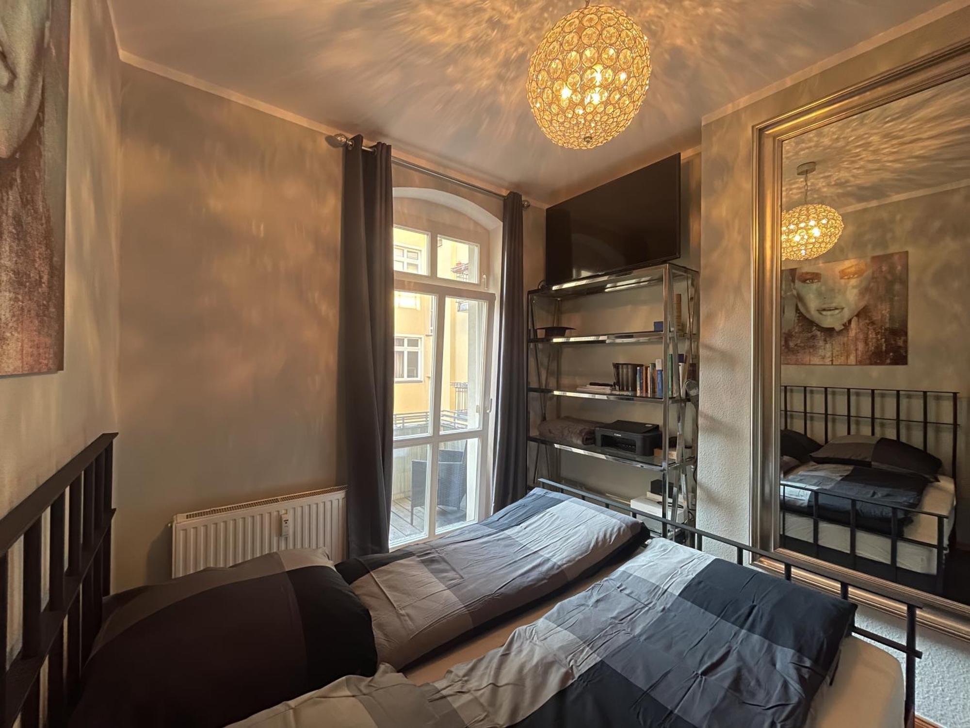 Bevoflats Altbauwohnung Mit Balkon Prenzlauer Berg * Berlijn