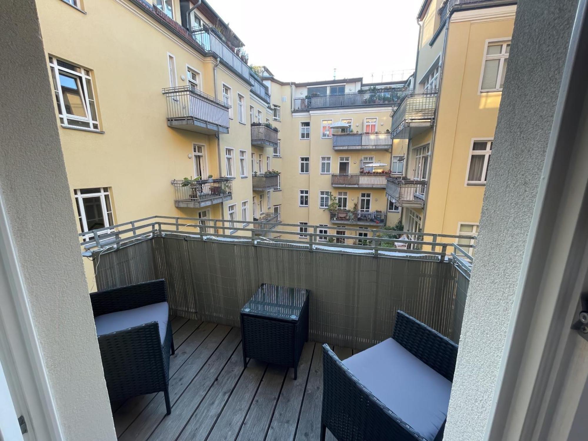 Bevoflats Altbauwohnung Mit Balkon Prenzlauer Berg Berlijn
