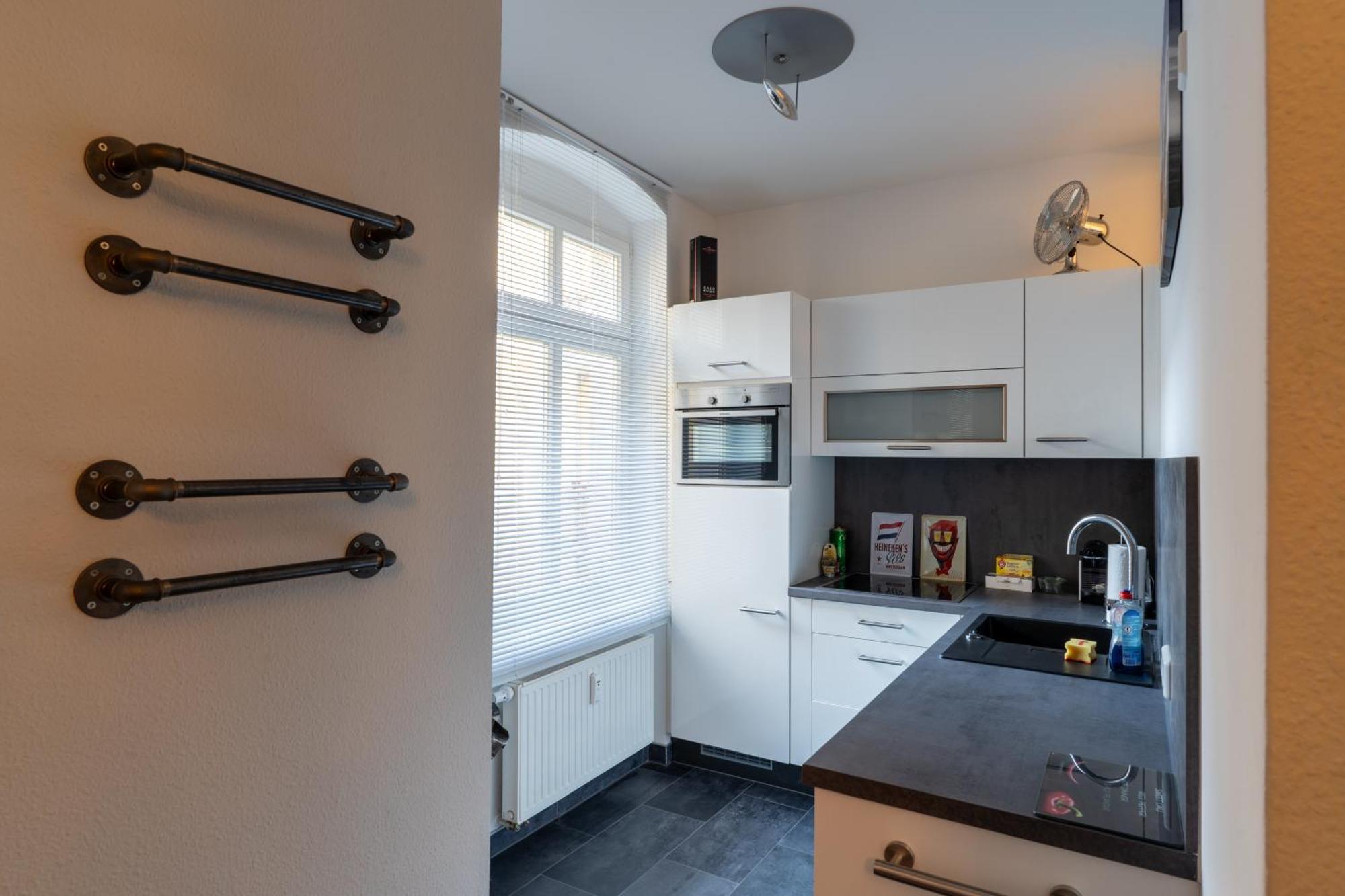 Bevoflats Altbauwohnung Mit Balkon Prenzlauer Berg * Berlijn