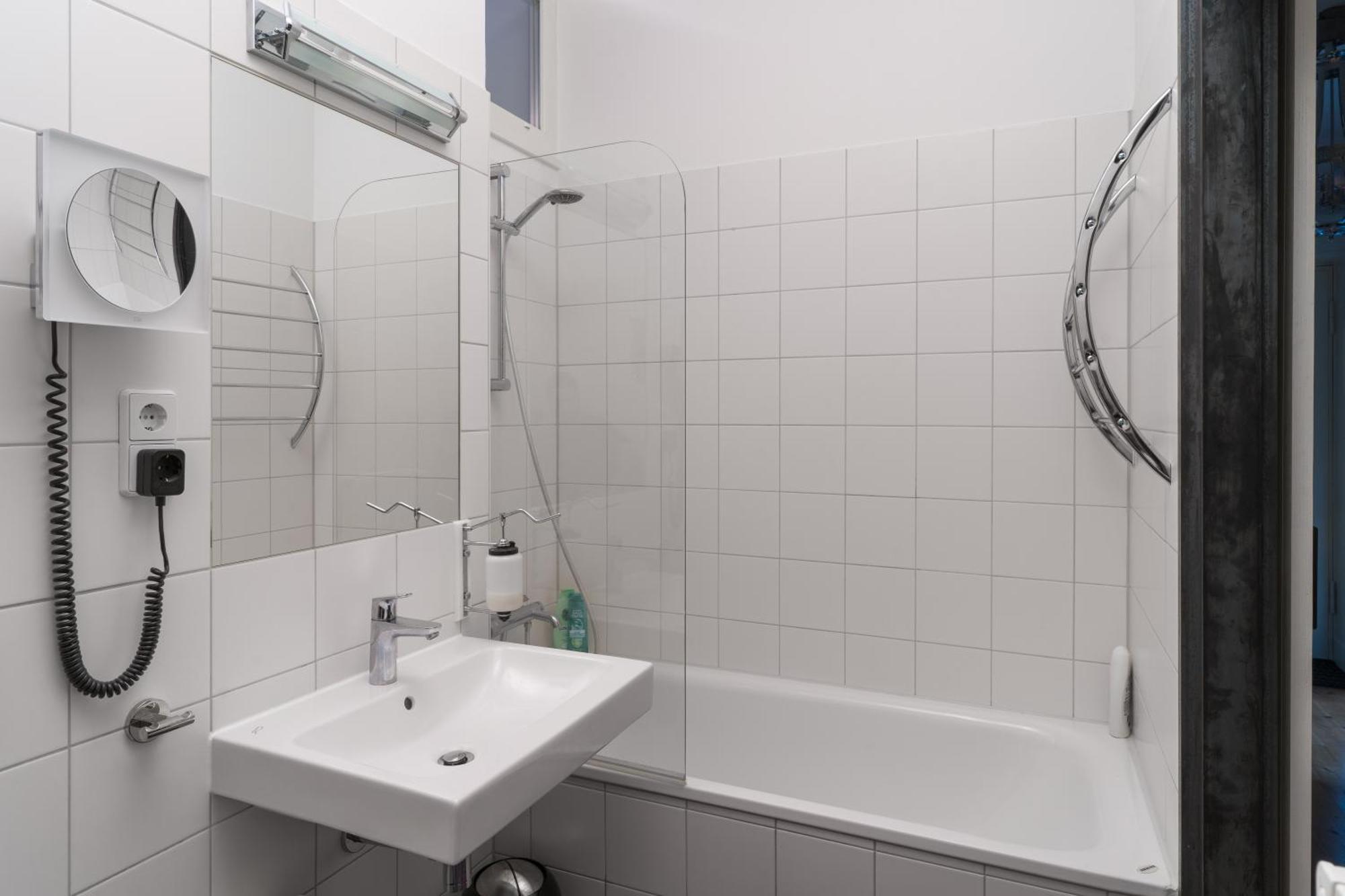 Appartement Bevoflats Altbauwohnung Mit Balkon Prenzlauer Berg